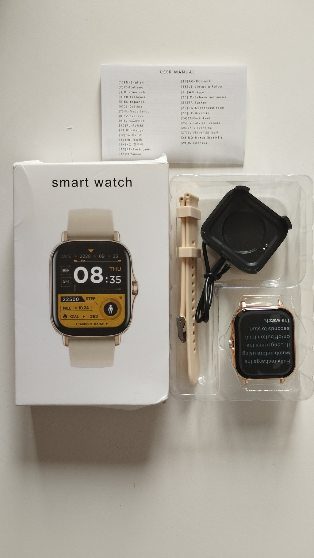 Montre Connectée Mixte Élégante — Résistante à l'Eau, Suivi Santé, 4 Coloris