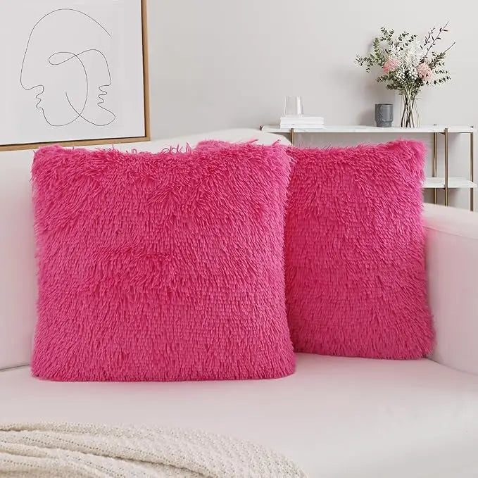 Lot de 2 housses de coussin en fausse fourrure