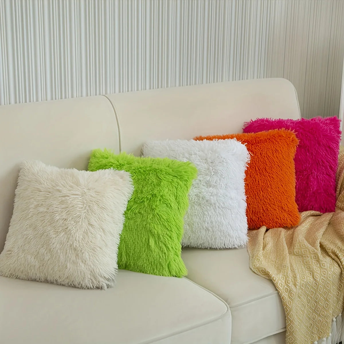 Lot de 2 housses de coussin en fausse fourrure