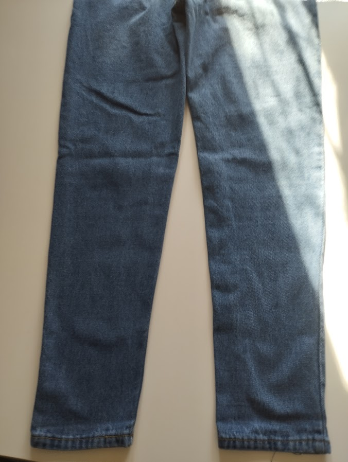 Jean Pretty Little Thing - vue face jambes