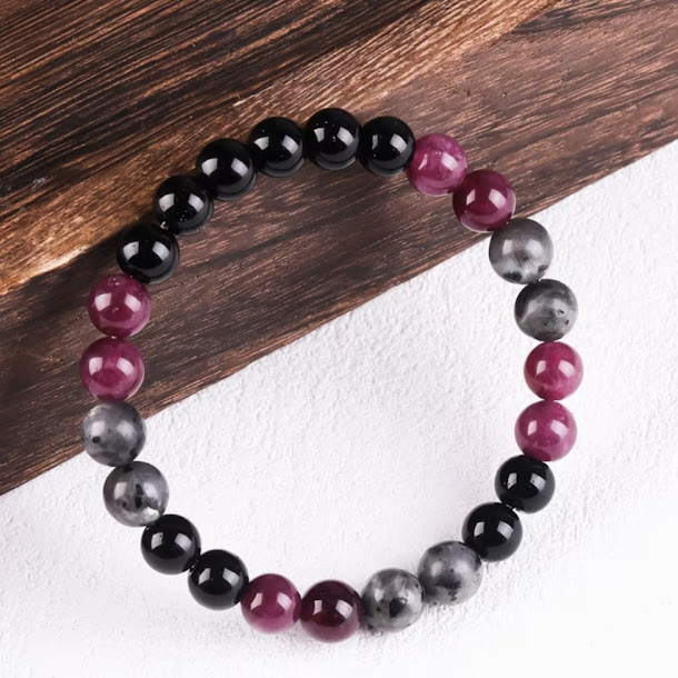 Bracelet Bien-être Ménopause — Onyx, Grenat & Labradorite